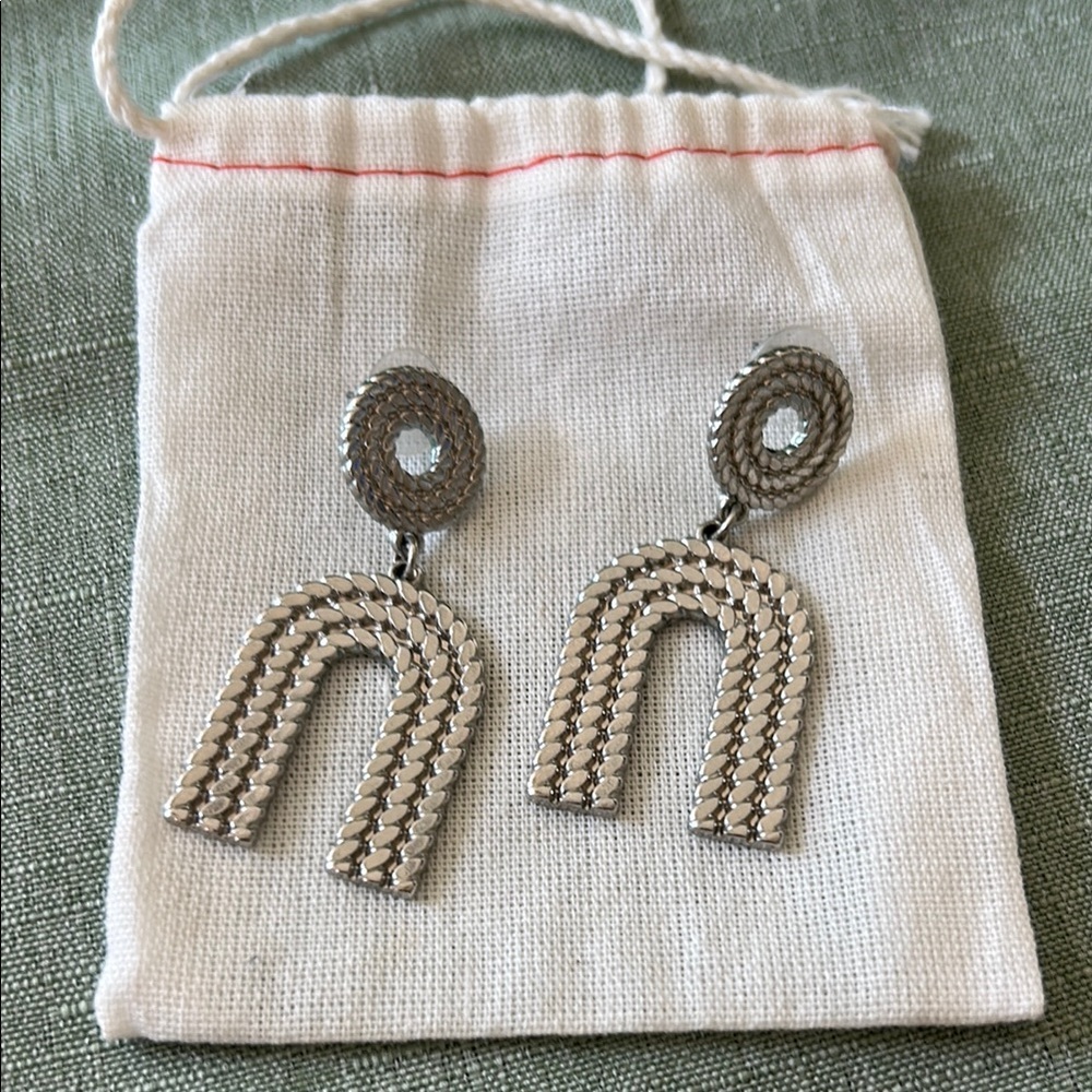 Elegant Silver Geometric Earrings